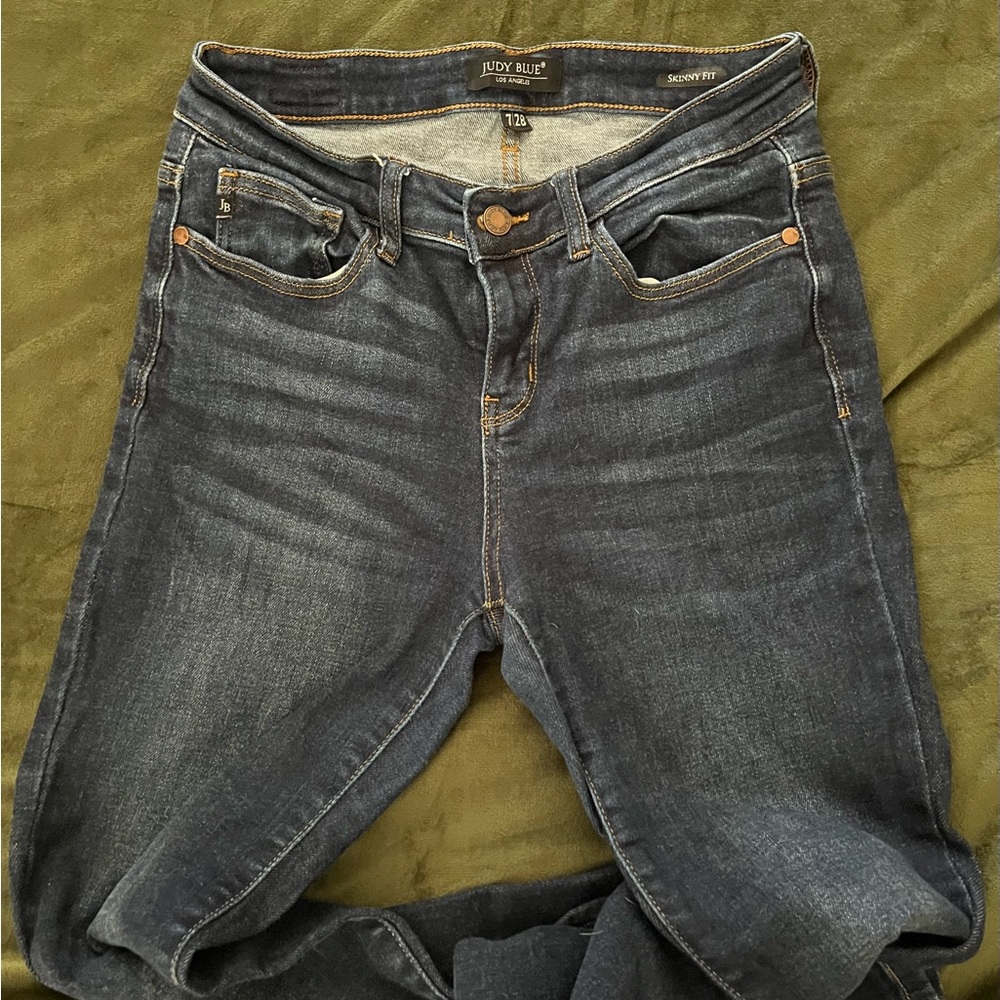 Judy, blue size 7 skinny fit, dark wash jeans